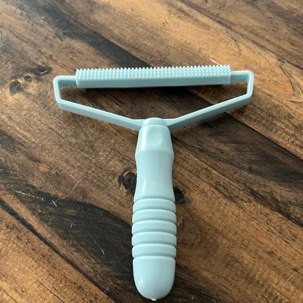 Cat hair remover comb